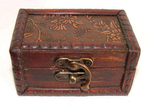 Beautiful Small SQ Wood Trinket Box