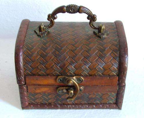 Beautiful Small Wood Trinket Box