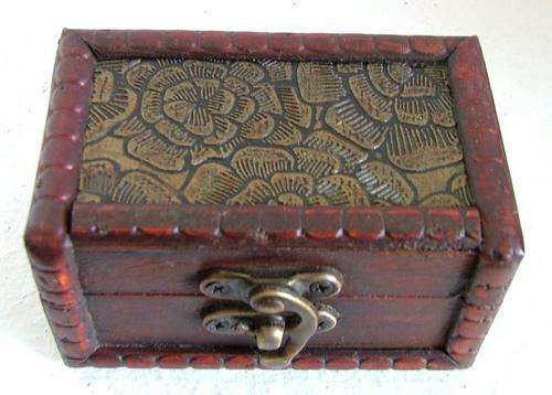Beautiful Small SQ Wood Trinket Box