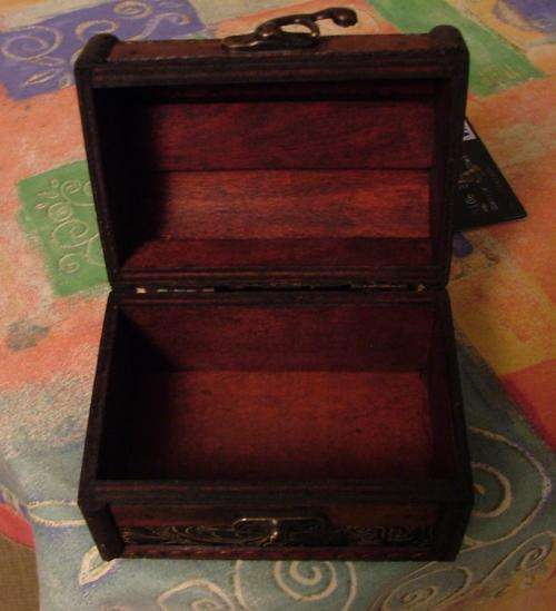 Beautiful Small Wood Trinket Box