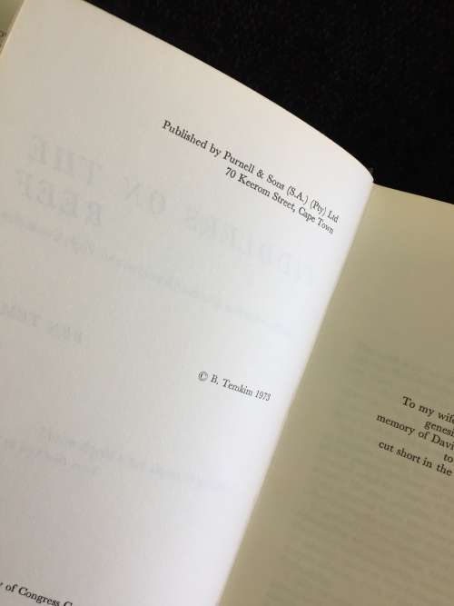 Fiddlers On The Reef by Ben Temkin | The Chweidan And Poplak Swindles First Edition 1973