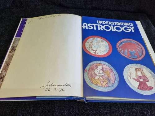 Understanding Astrology by Octopus Books