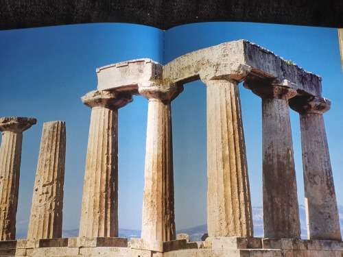 Treasures of Greece by Emmanuelle Le Pommelet and Derek Johnston and Pierre Brunel