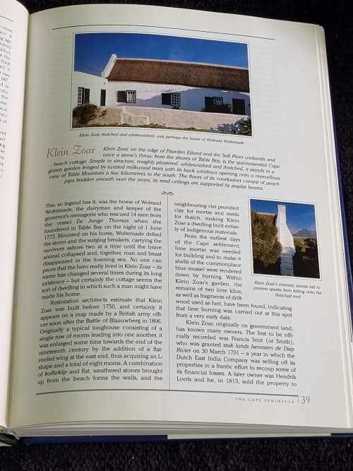 Cape Dutch Houses by Phillida Brooke Simons and Alain Proust