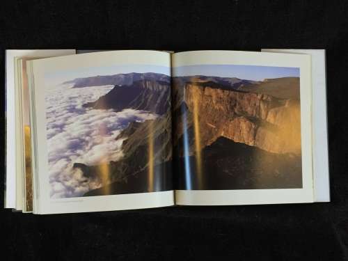 Ardmore Guest Farm Drakensberg Ukhahlamba Photographic Guide by