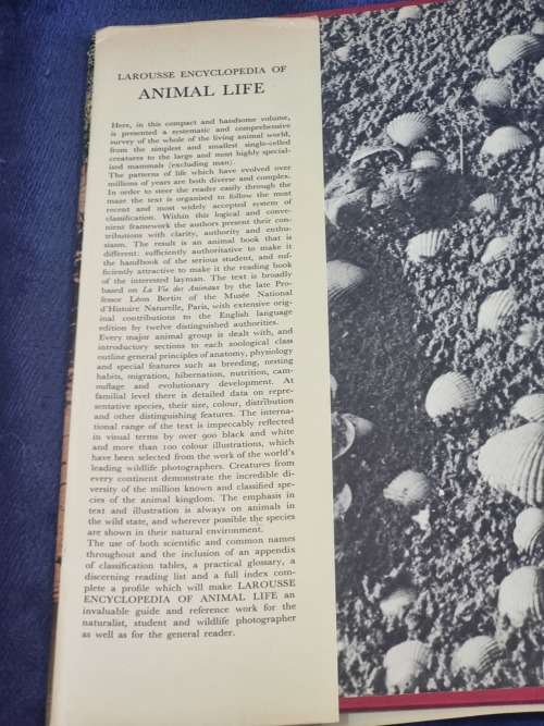 Larousse Encyclopedia of Animal Life by Paul Hamlyn