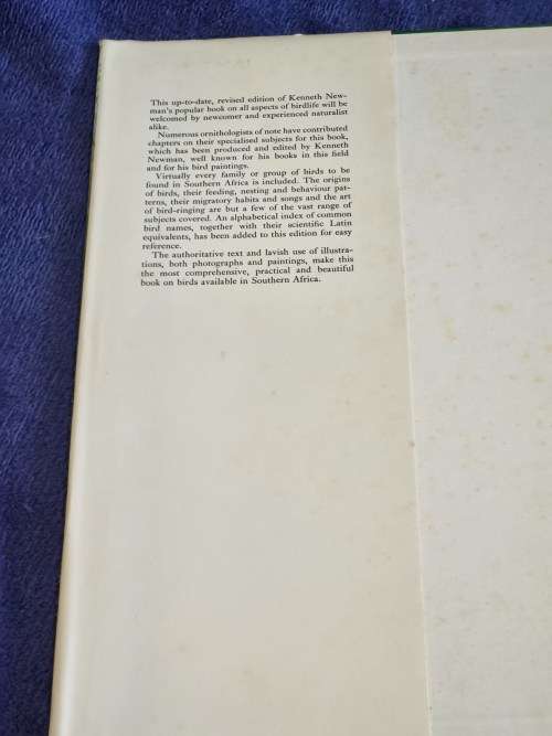 Birdlife in Southern Africa by Kenneth Newman
