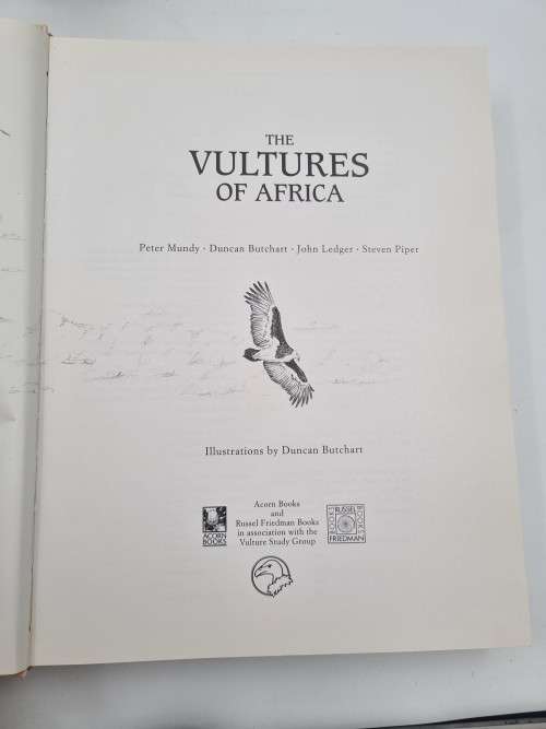 The Vultures of Africa by Peter Mundy, Duncan Butchart, John Ledger and Steven Piper