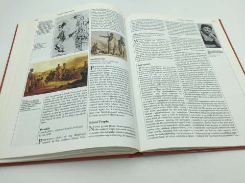 An Illustrated Dictionary of South African History by Cristopher C Saunders