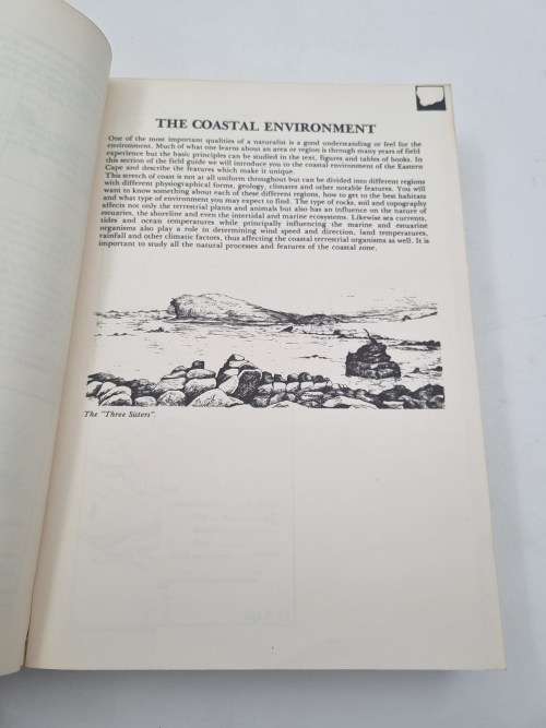 A Field Guide to the Eastern Cape Coast - R A Lubke, F W Gess and M N Bruton