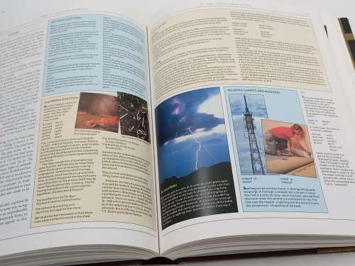 The Cambridge Encyclopedia of the English Language - David Crystal | Hard cover