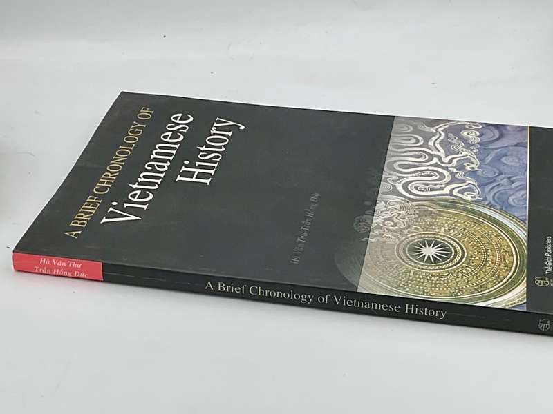 A Brief Chronology of Vietnamese History - Ha Van Thu Tran Hong Due