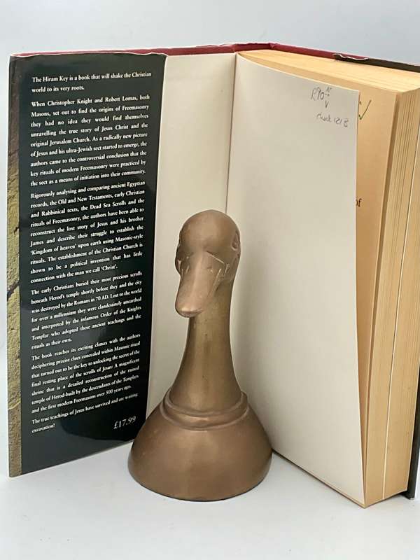 The Hiram Key - Pharaohs, Freemasons and the Discovery of the Secret Scrolls of Jesus | Hard cover