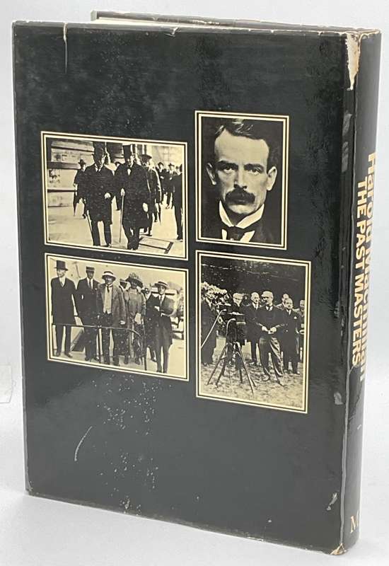 Past Masters : Politics and Politicians, 1906-39 by Harold Macmillan