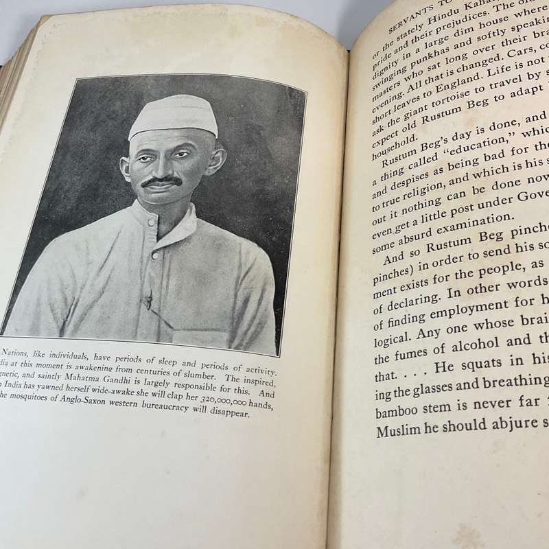 India: Land of the Black Pagoda - Lowell Thomas | First Edition 1930 with great photos