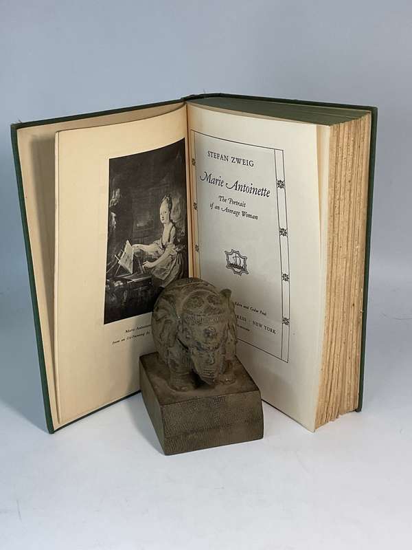 Marie Antoinette: The Portrait of an Average Woman by Stefan Zweig
