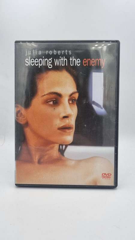 Sleeping with the Enemy DVD - Julia Roberts