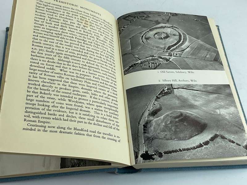 A Guide to the Prehistoric and Roman Monuments in England and Wales by Jacquetta Hawkes