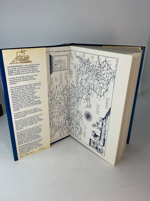 Oxfordshire by Geoffrey Stevenson