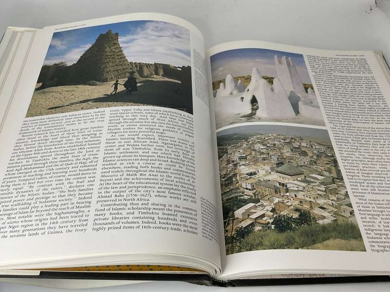 Atlas of the Islamic world since 1500 - Francis Robinson