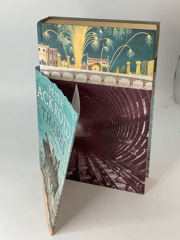 Thames Sacred River by Peter Ackroyd | Hard cover