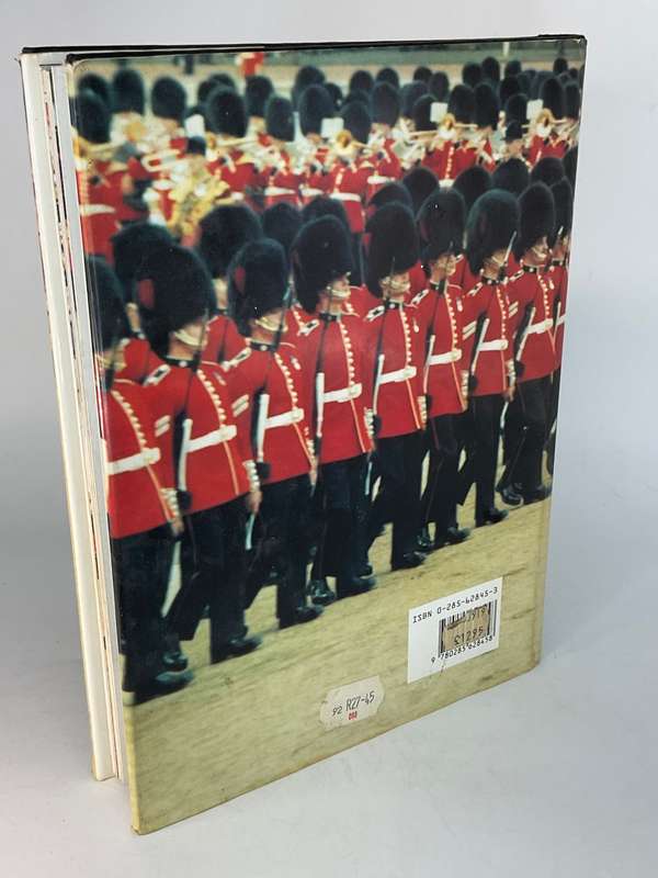 Trooping the Colour - A History of the Sovereign's Birthday Parade Michael Gow
