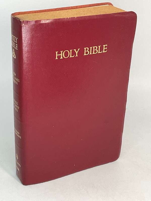 Holy Bible - The New King James Version containing the Old and the New Testaments w nice red cover