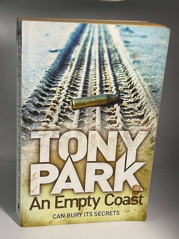 An Empty Coast - Tony Park | Large Format