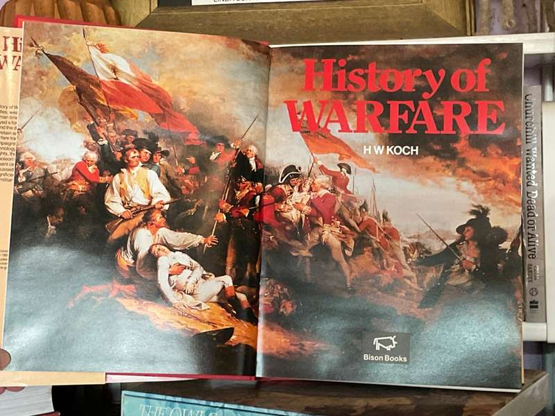 History of Warfare by HW Koch | Large & well illustrated