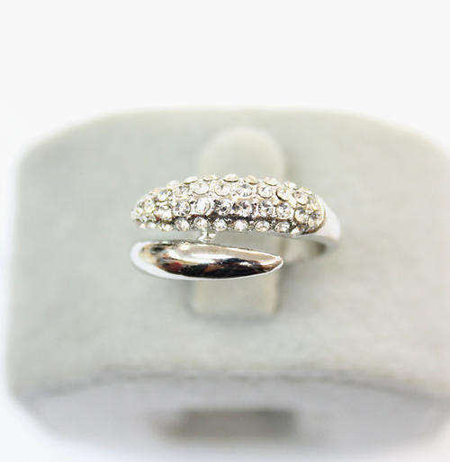 Fashion Rhinestone Ring