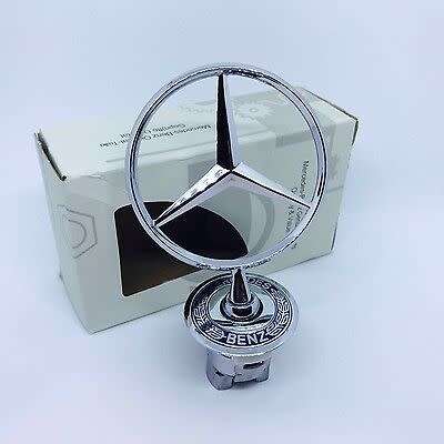 Mercedes mascot badge