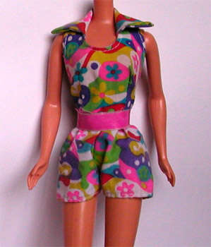 Barbie Clothes: Shorts and Top