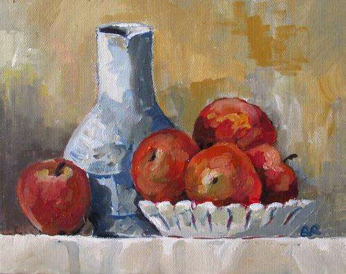 Vase with red apples