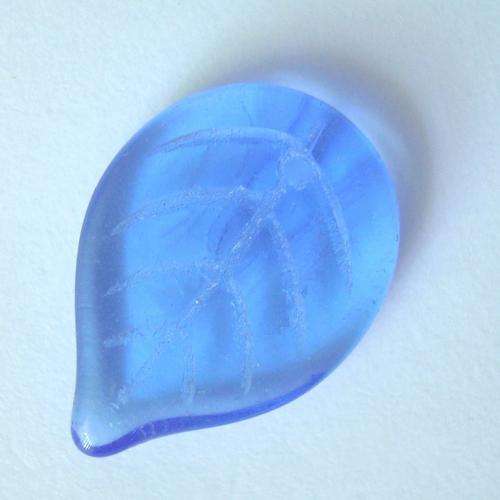 Czech Glass Leaf 18x13mm 25pc - (+/- R0.88 each) - Sapphire Medium