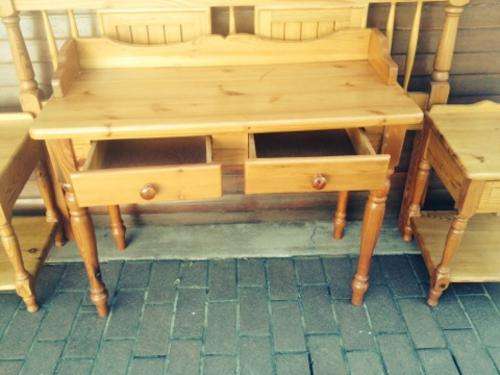 OREGAN PINE DRESSING TABLE and matching CHAIR