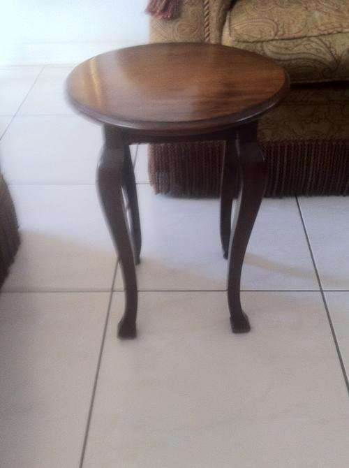 WOODEN REFURBISHED TABLE
