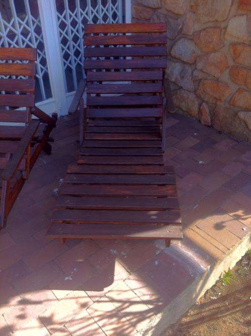 WOODEN SLATED LOUNGER 2X