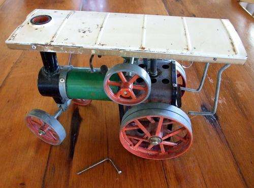 Old Mamod Steam Traction Engine