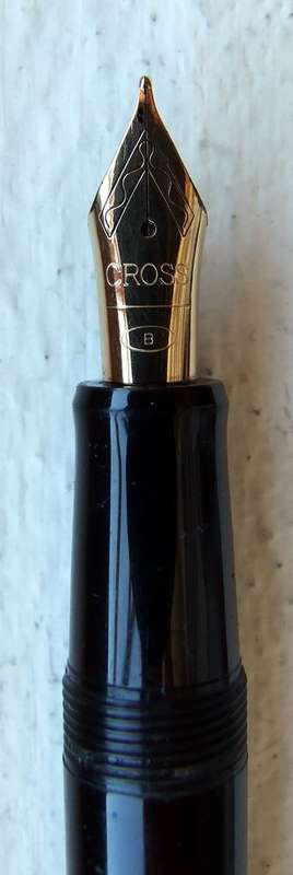 CROSS SOLO FOUNTAIN PEN, BLACK WITH GOLD TRIM, B NIB