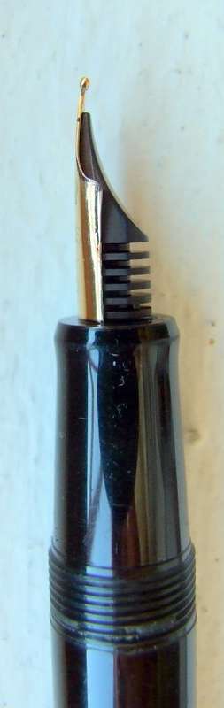 CROSS SOLO FOUNTAIN PEN, BLACK WITH GOLD TRIM, B NIB