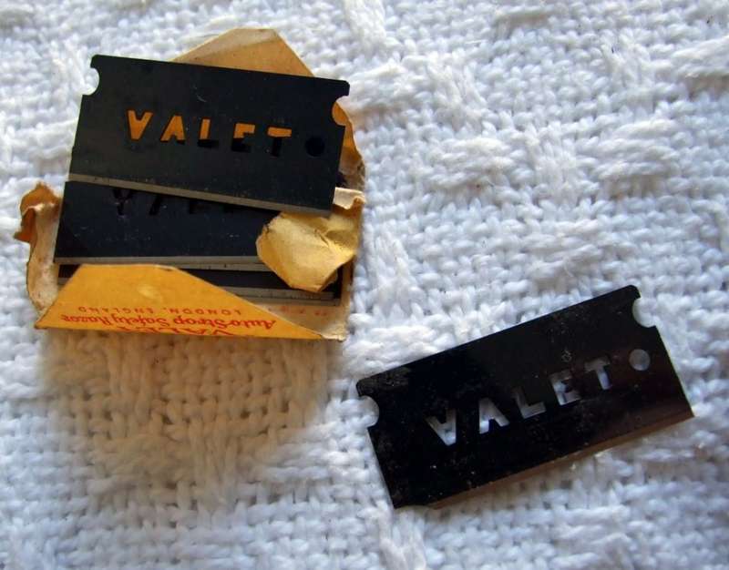 Vintage c1935 Valet Autostrop Single Edge Open Comb Safety Razor Original Metal Box Strop & Blades