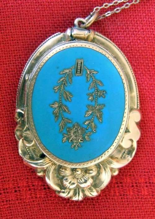 Beautiful Antique Mourning Pendant and Chain, Pinchbeck or gold and enamel, distressed.