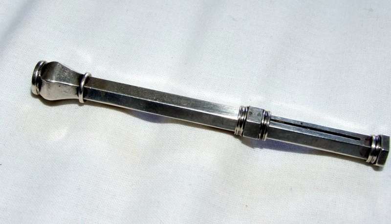 Impressive S MORDAN & Co. retracting mechanical pencil with blue/green agate  setting.