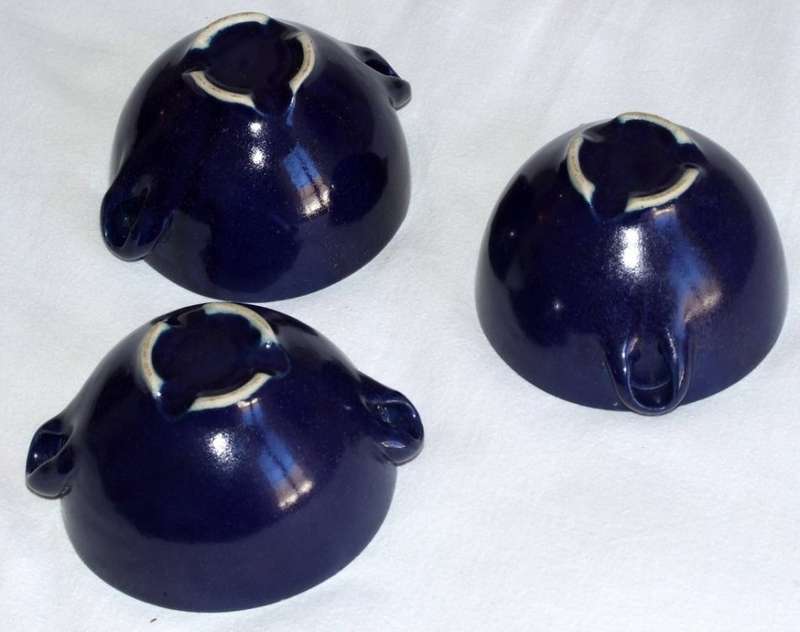 Three delightful vintage Prussian Blue Studio bowls