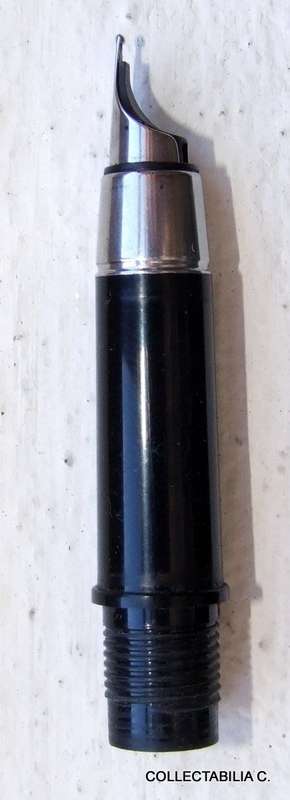 Classic black and brushed steel Parker 25 Flighter Fountain Pen in excellent condition, engraved.