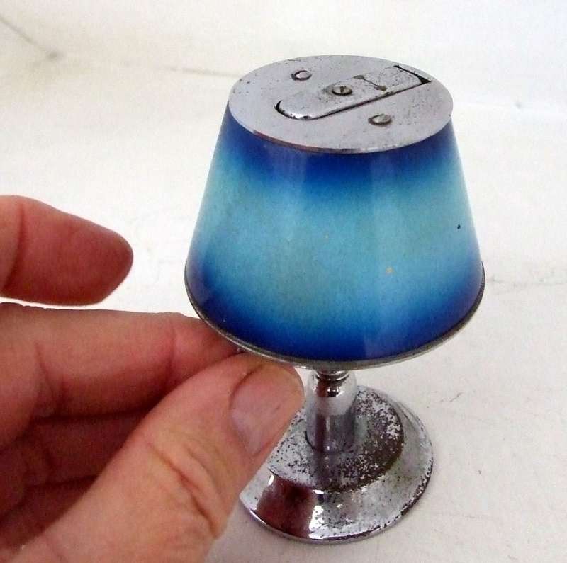 Vintage Table Top Post WW2 Japanese Cigarette Lighter in great working condition.