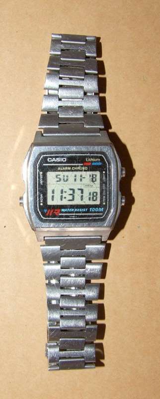 CASIO W-780 549 DIGITAL LCD WATCH RETRO VINTAGE RARE Used working