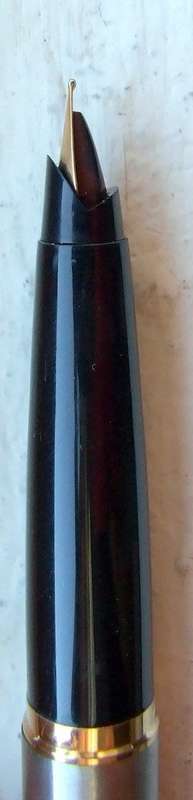 Elegant vintage PARKER 45 Black, Steel and Gold Fountain Pen, converter, great condition & working!