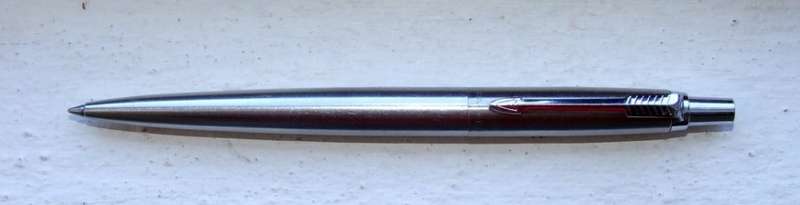 CLASSIC PARKER JOTTER STEEL FLIGHTER BALLPOINT PEN