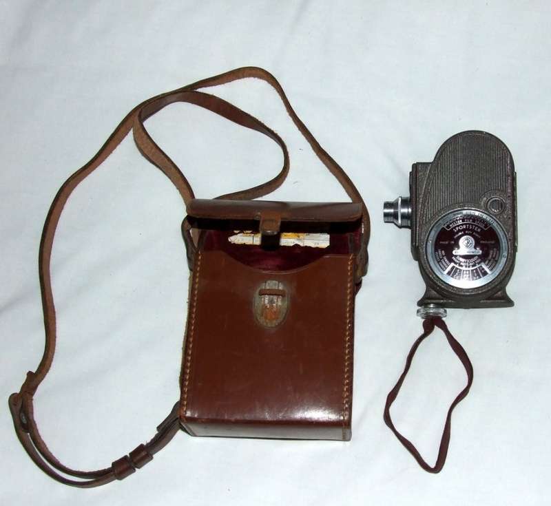 Excellent BELL & HOWELL "Double Run" 8mm Multi Speed SPORTSTER Movie Camera WORKING with Carry Case